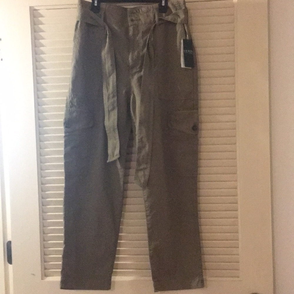 P516  Lauren Ralph Lauren Cargo Pants  NWT  size 6